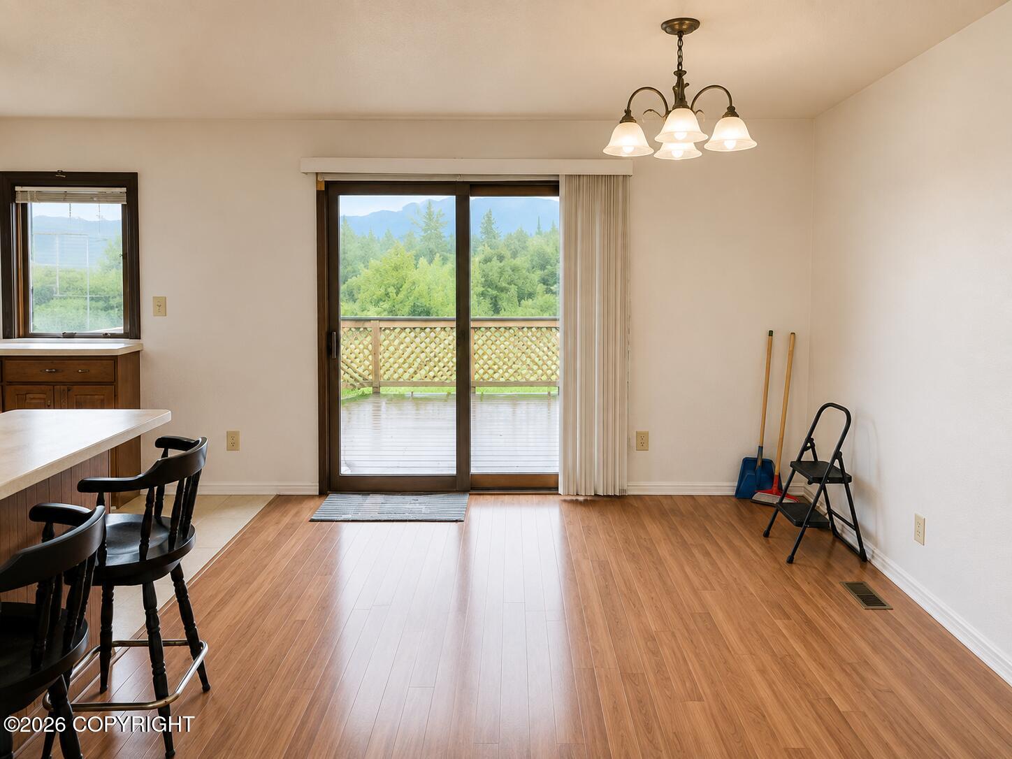 1841 Early View Drive Property Photo 4
