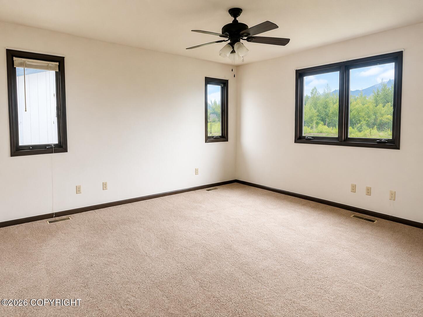1841 Early View Drive Property Photo 5