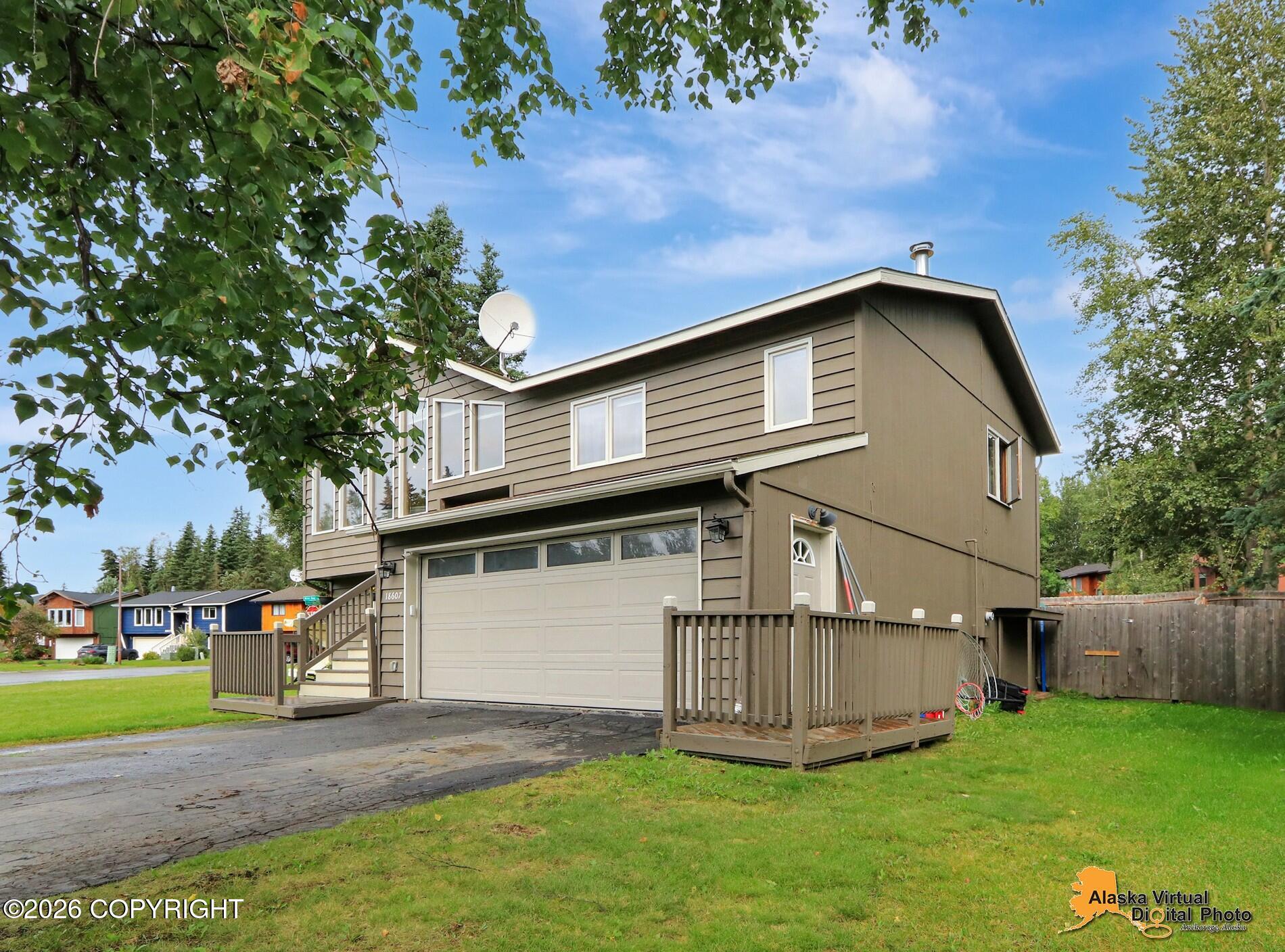 18607 Little Cape Circle Property Photo 4