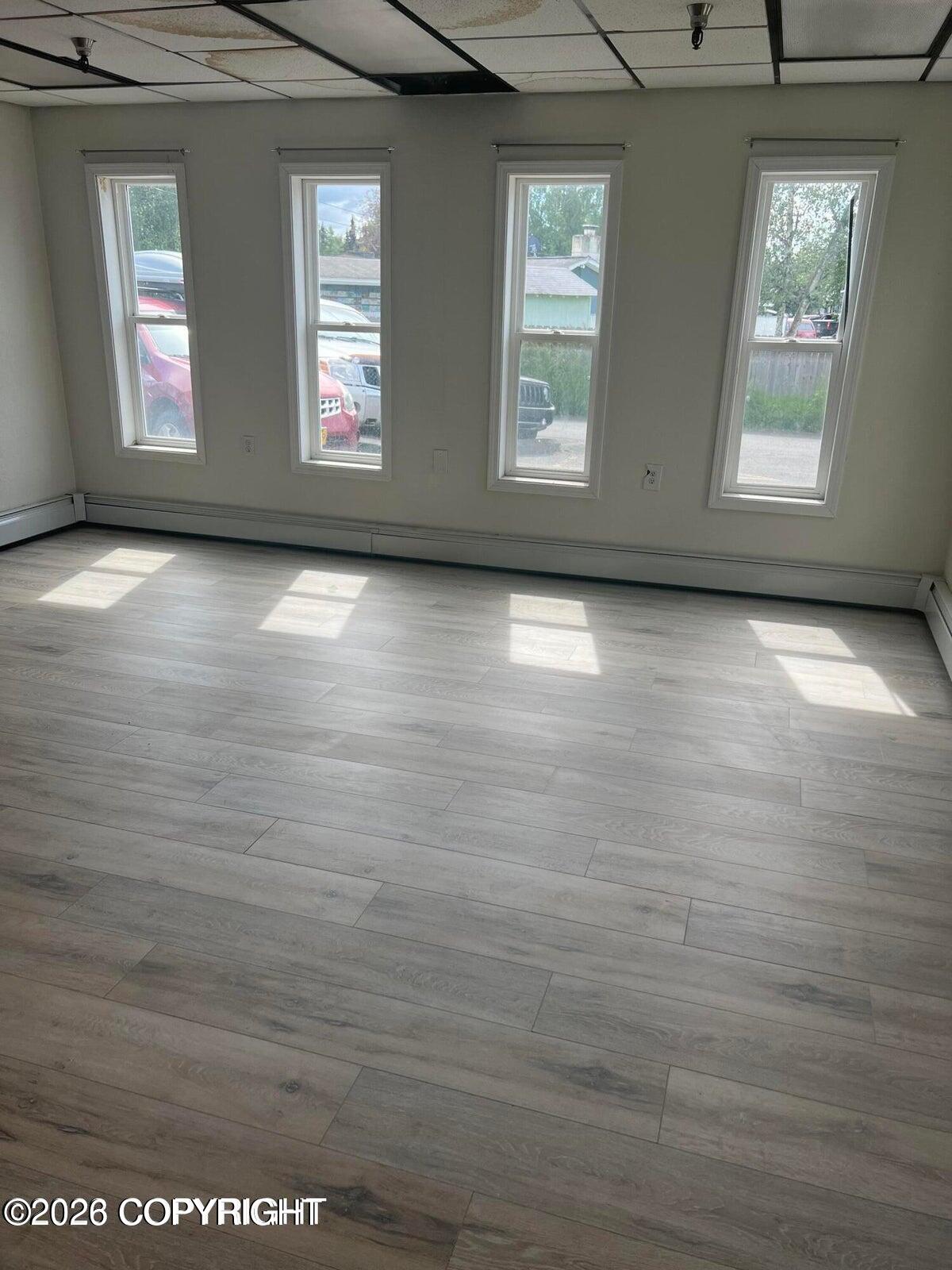 2028 E Northern Lights Boulevard Property Photo 4