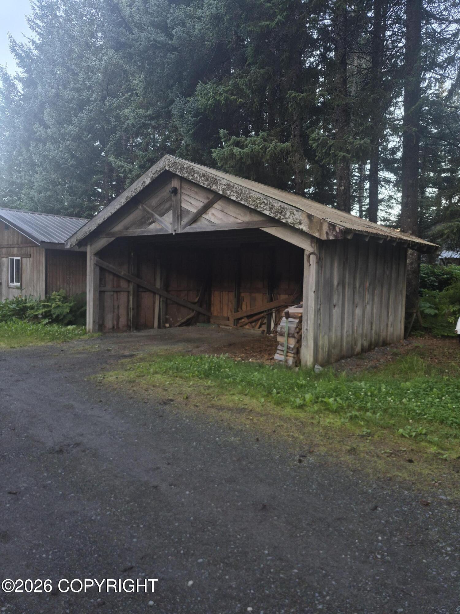 389 Bloch Street Property Photo 4
