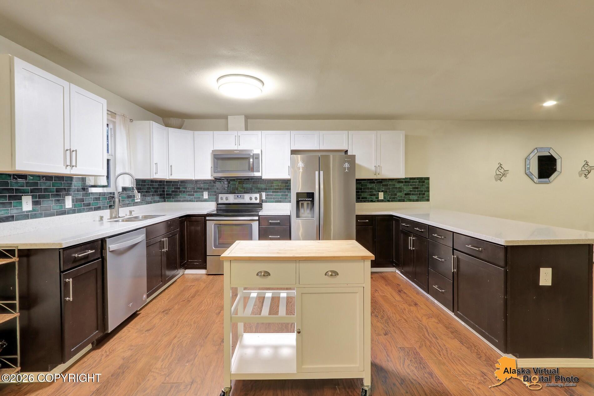 1571 Beaver Place Property Photo 1