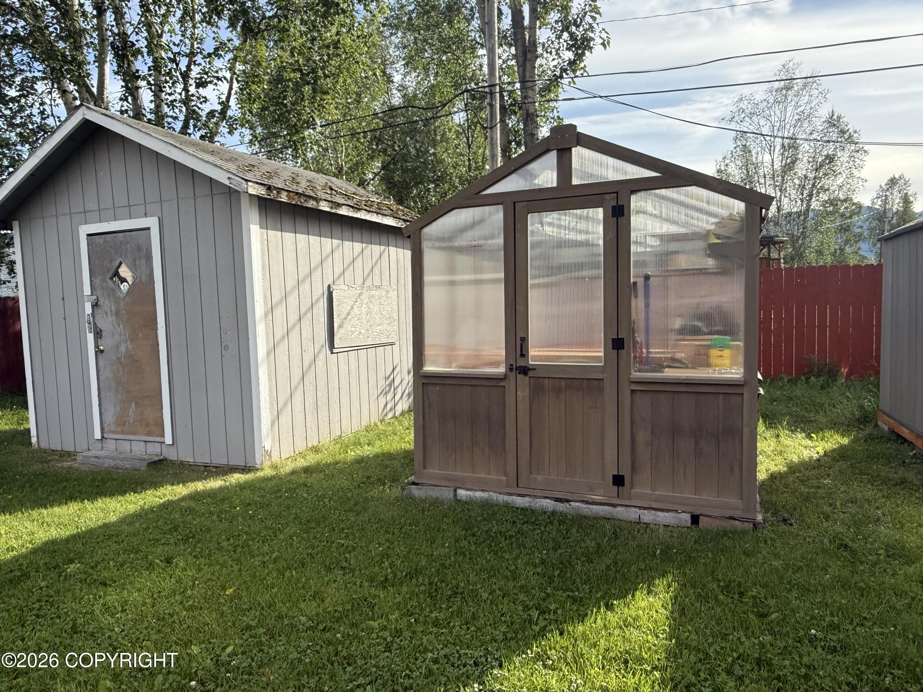 1571 Beaver Place Property Photo 3