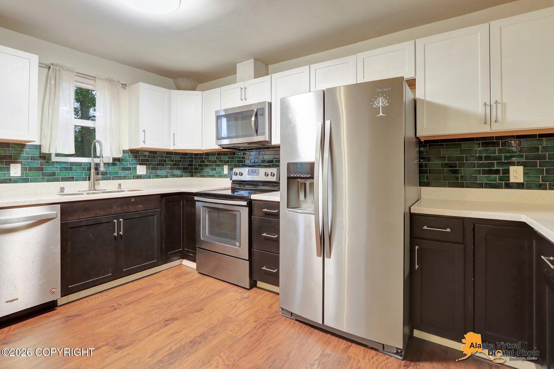 1571 Beaver Place Property Photo 11