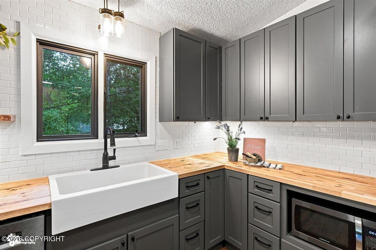 19430 Citation Road Property Photo 18