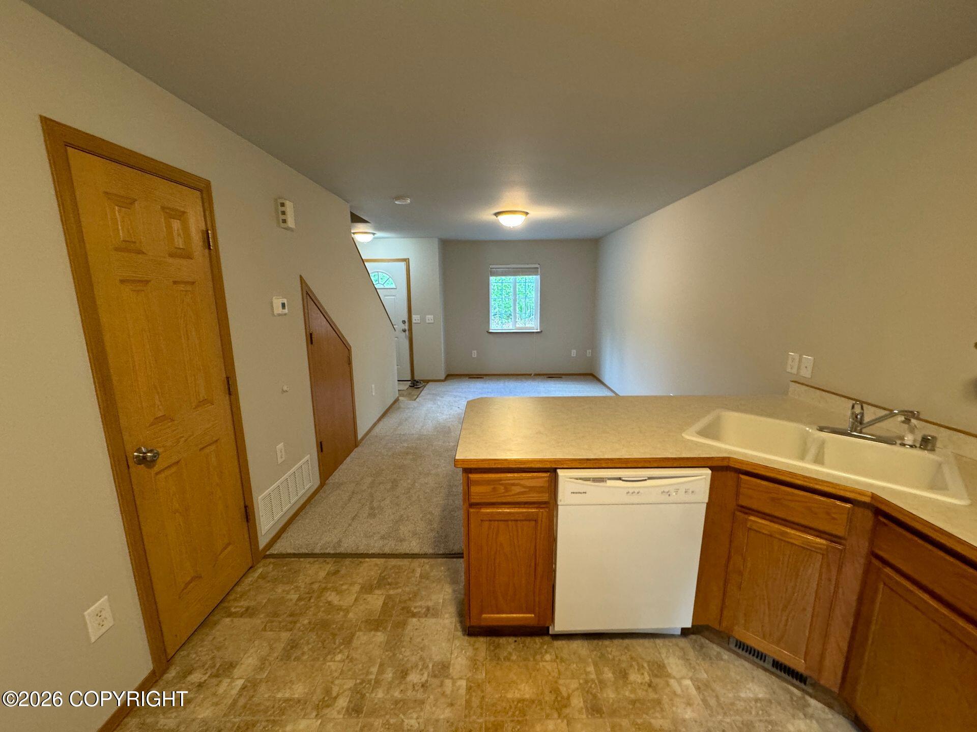 2875 S Donovan Drive #4 Property Photo 7