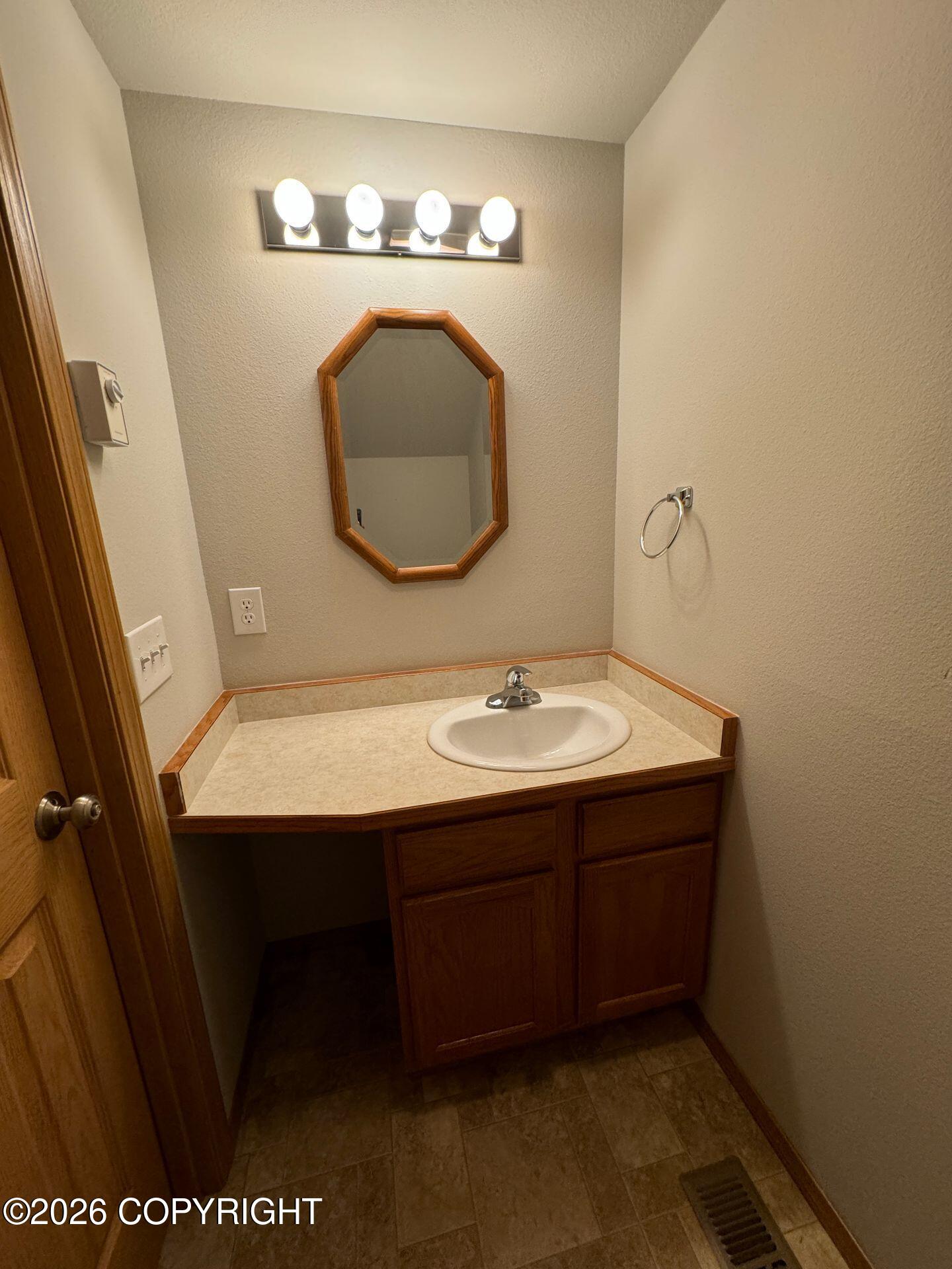 2875 S Donovan Drive #4 Property Photo 9