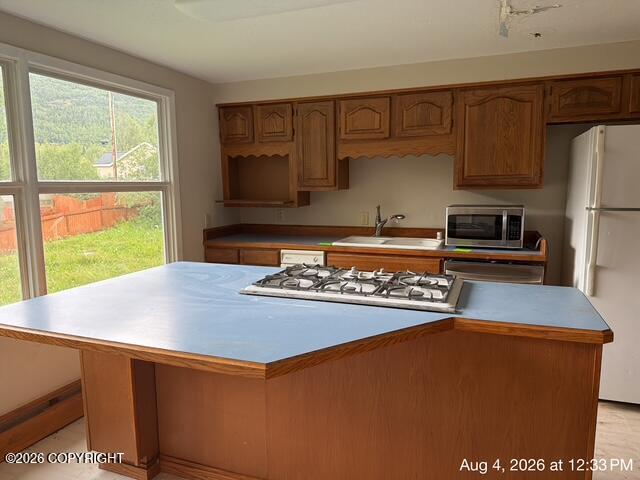 19413 First Street Property Photo 9