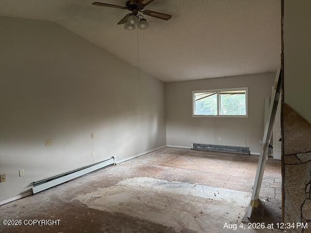 19413 First Street Property Photo 24