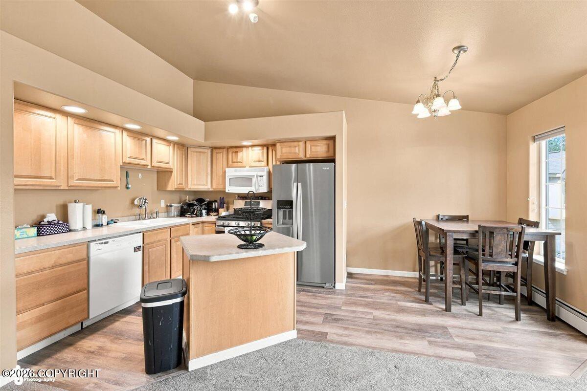 5610 E Beaver Avenue #h Property Photo 9