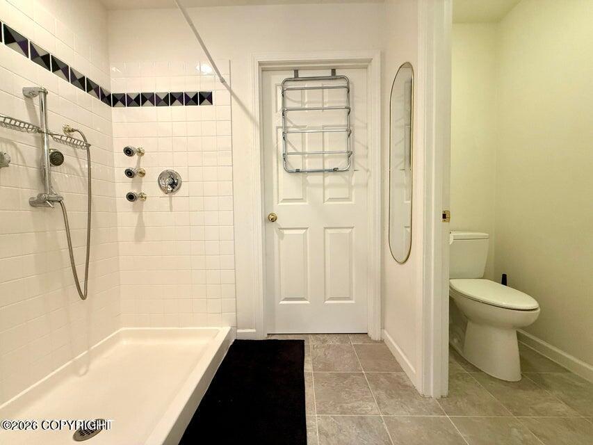 543 W 12th Avenue Property Photo 29