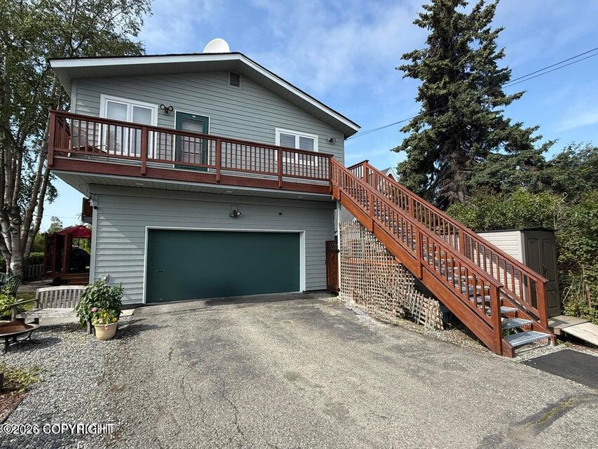 543 W 12th Avenue Property Photo 45