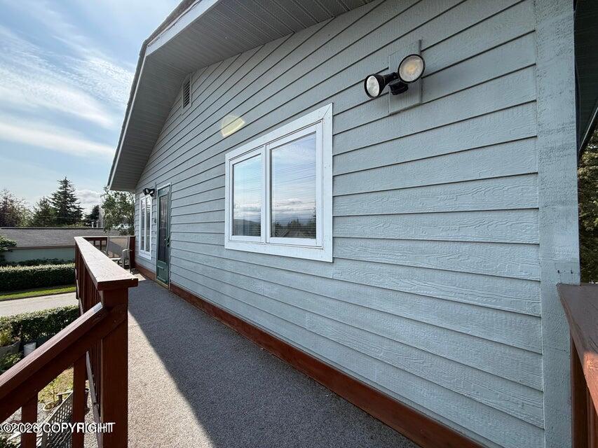 543 W 12th Avenue Property Photo 46