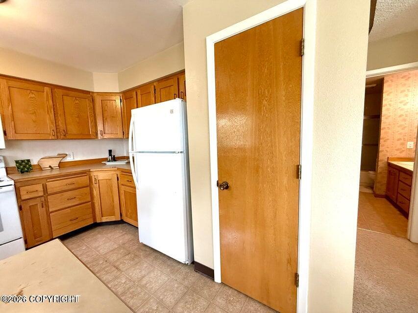 543 W 12th Avenue Property Photo 55