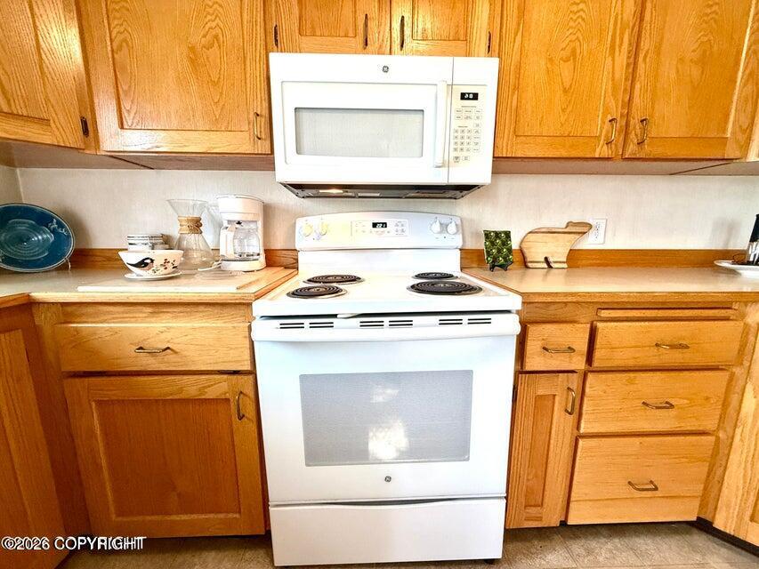543 W 12th Avenue Property Photo 56