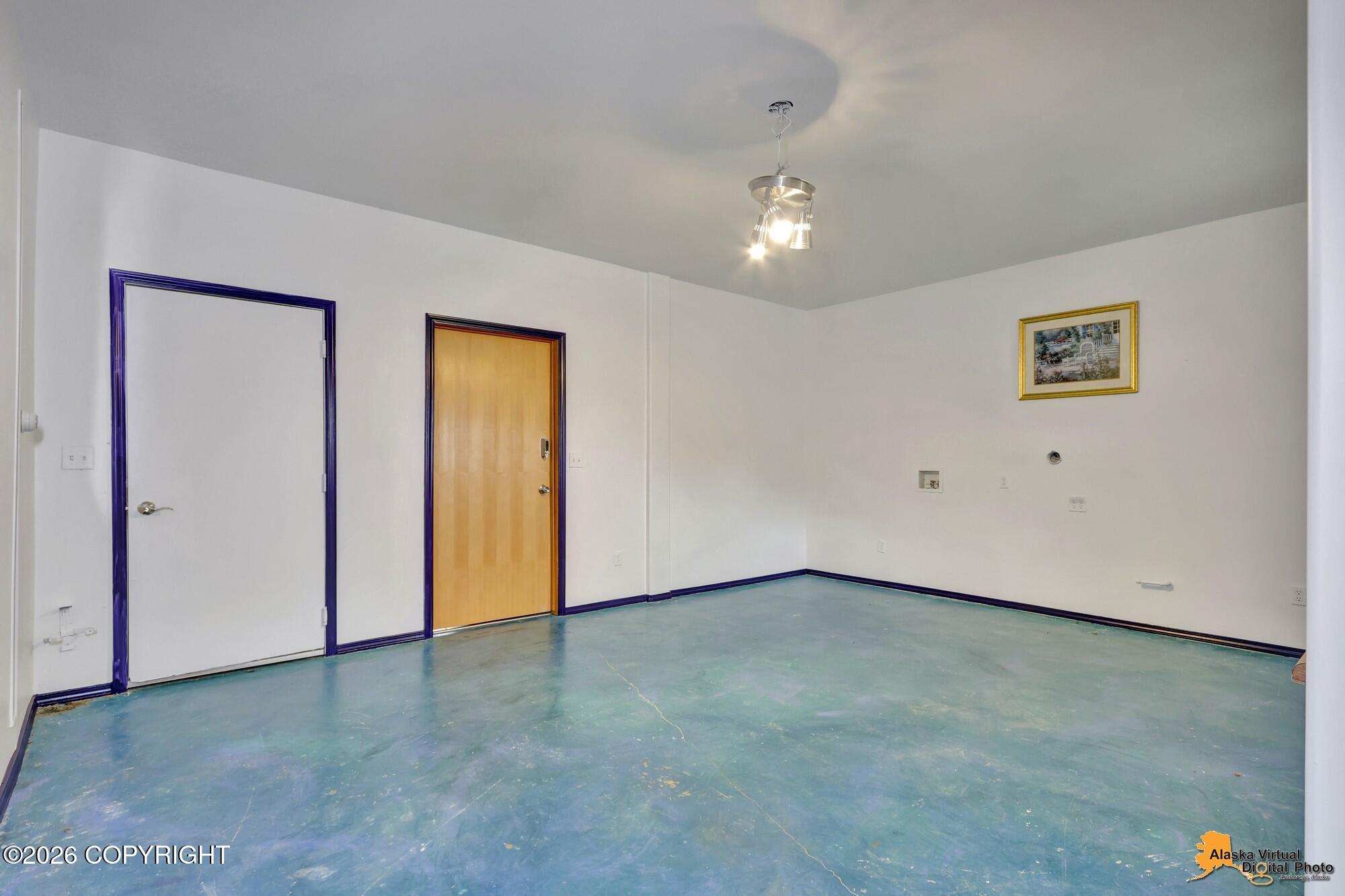 16528 Kings Way Drive Property Photo 46