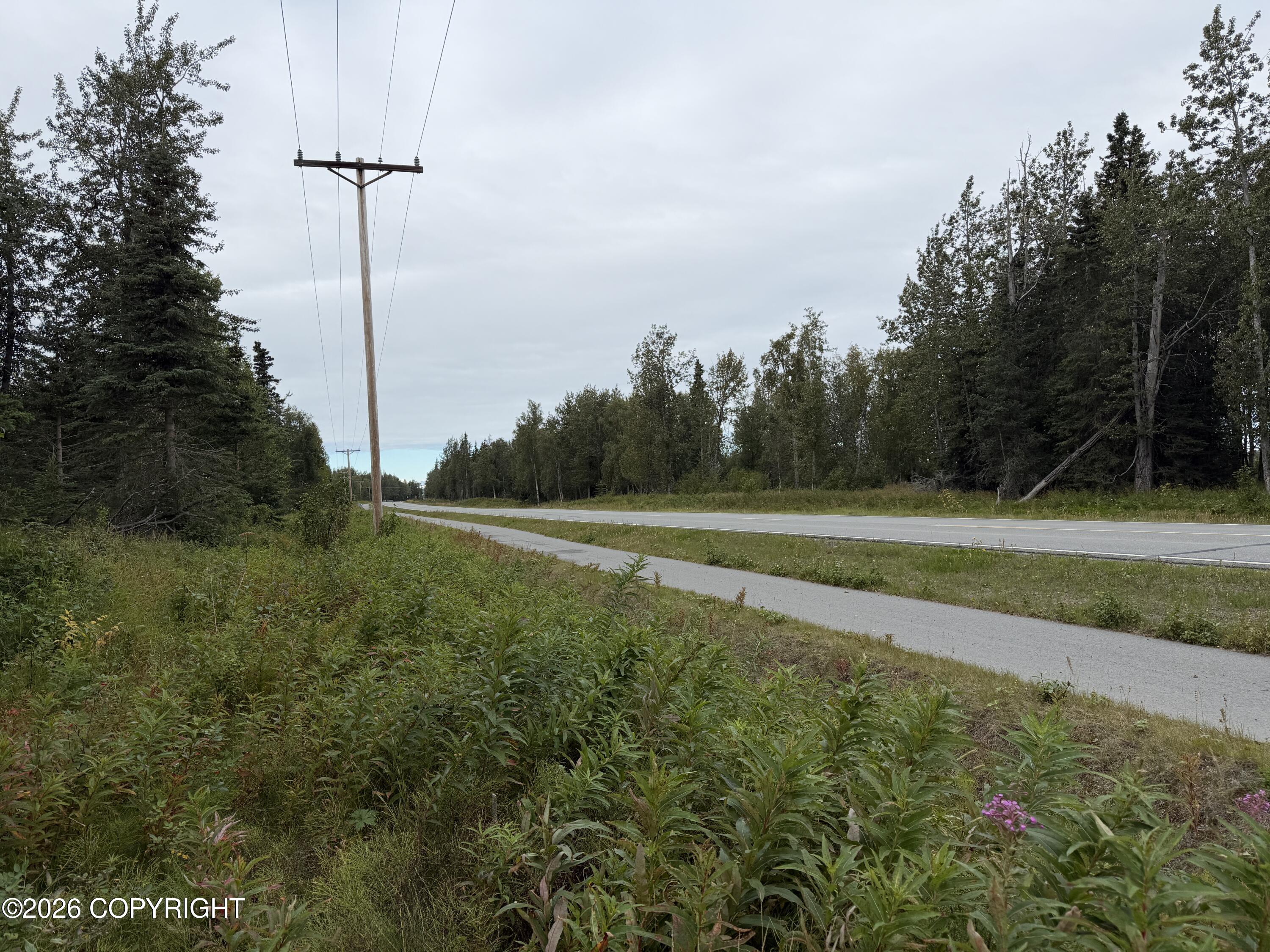 1872 Beaver Loop Road Property Photo 2