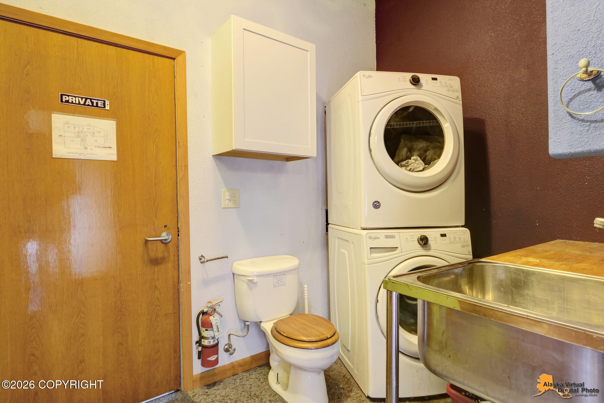 16528 Kings Way Drive Property Photo 32
