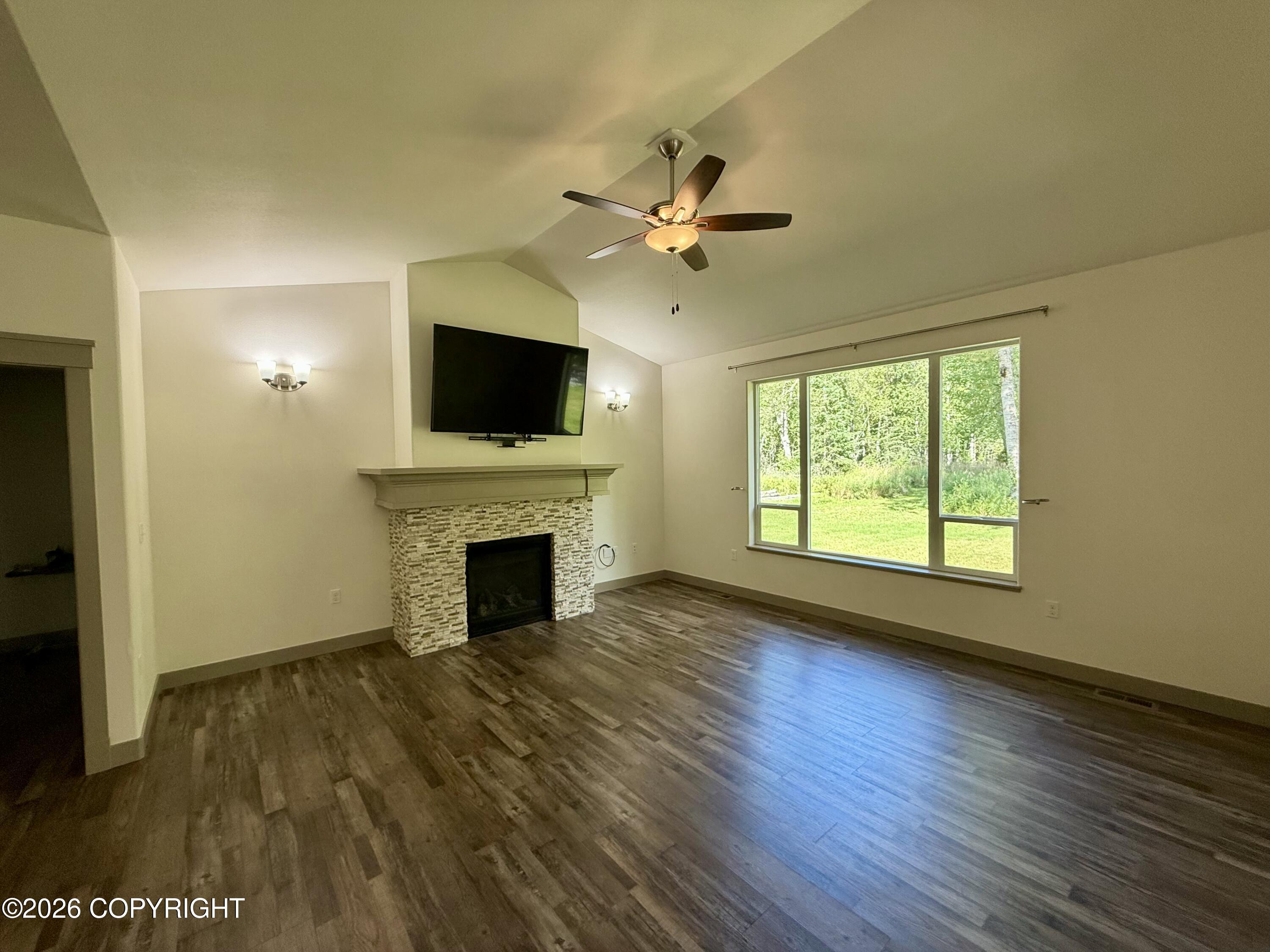 17049 E Lori Ann Circle Property Photo 6