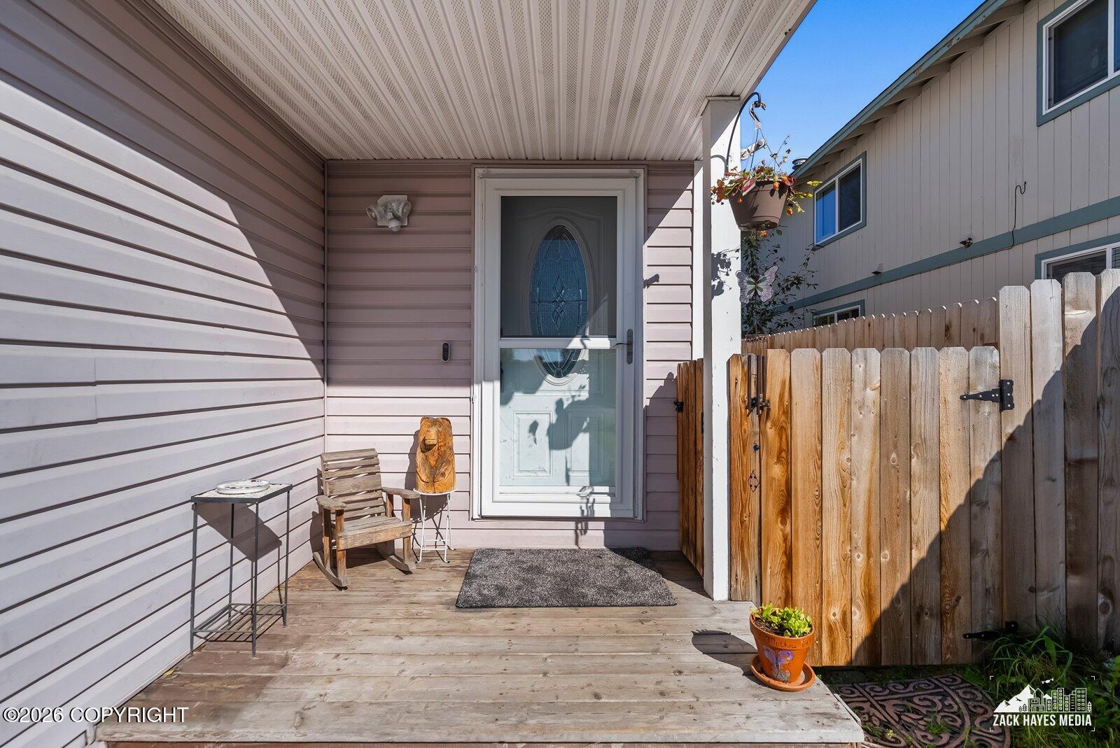 5811 E 6th Avenue #b Property Photo 4