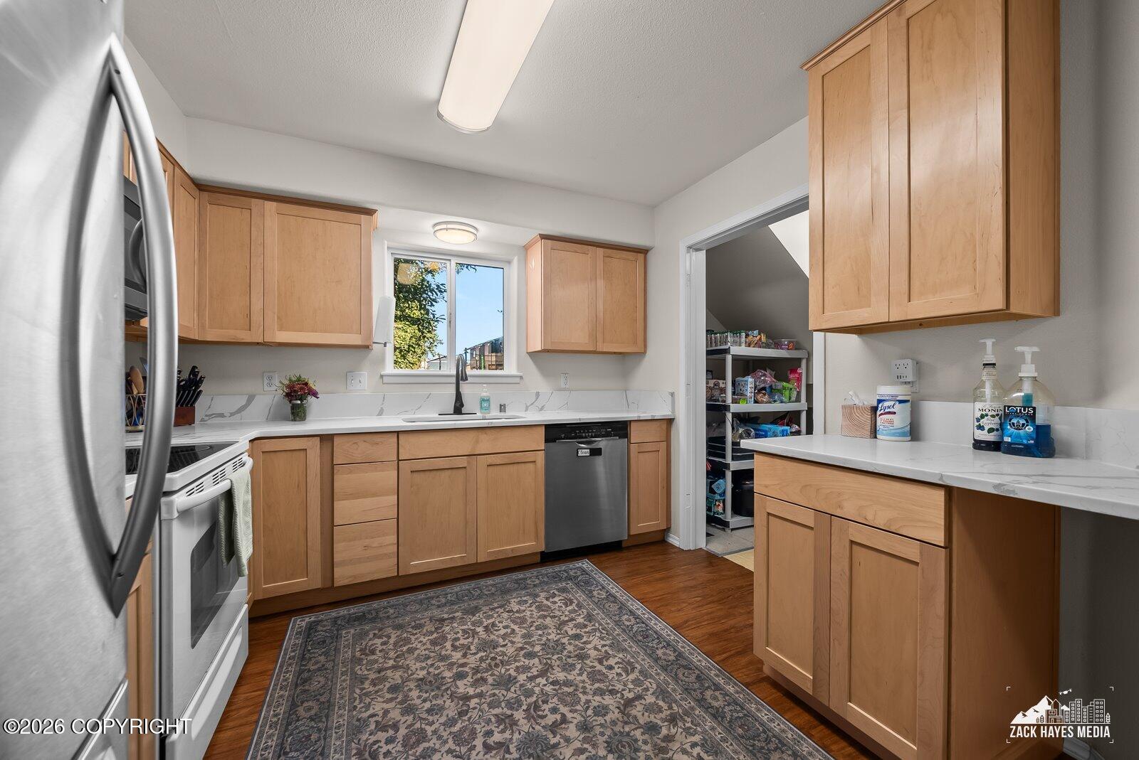 5811 E 6th Avenue #b Property Photo 14
