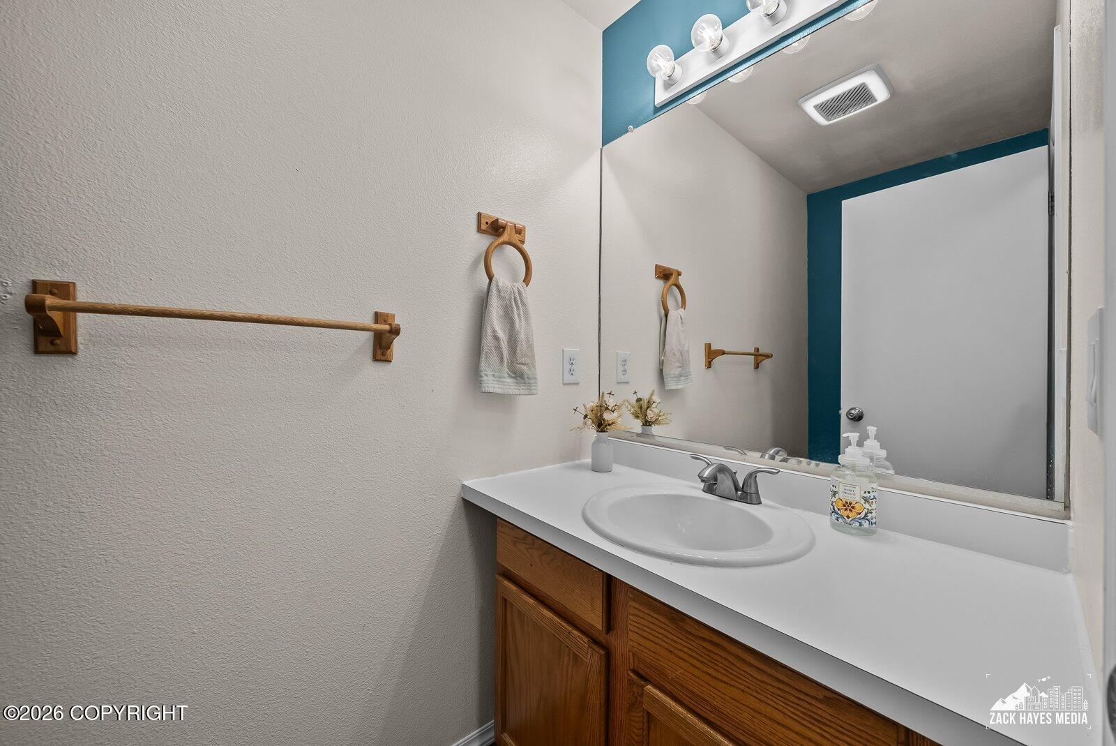 5811 E 6th Avenue #b Property Photo 22