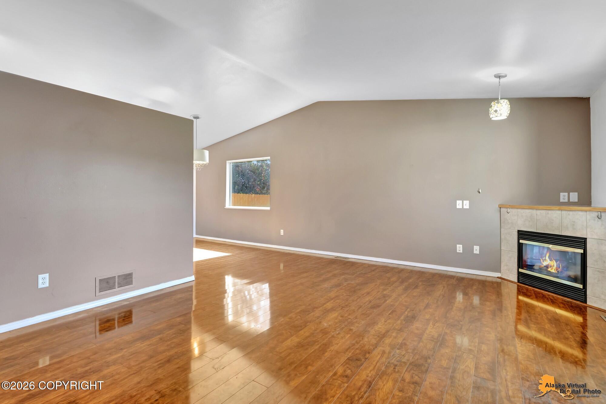 2300 Leopard Circle Property Photo 7