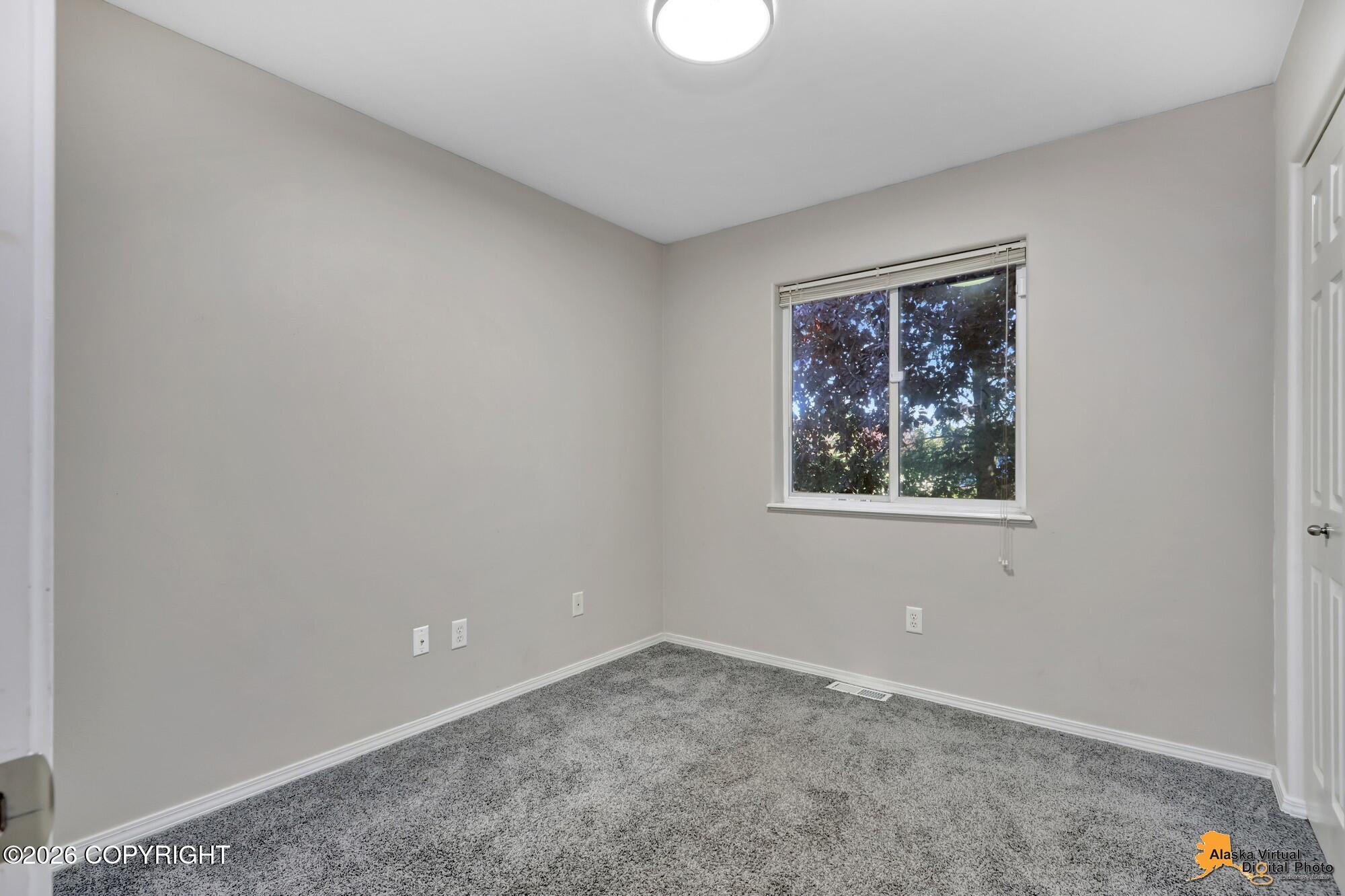 2300 Leopard Circle Property Photo 15