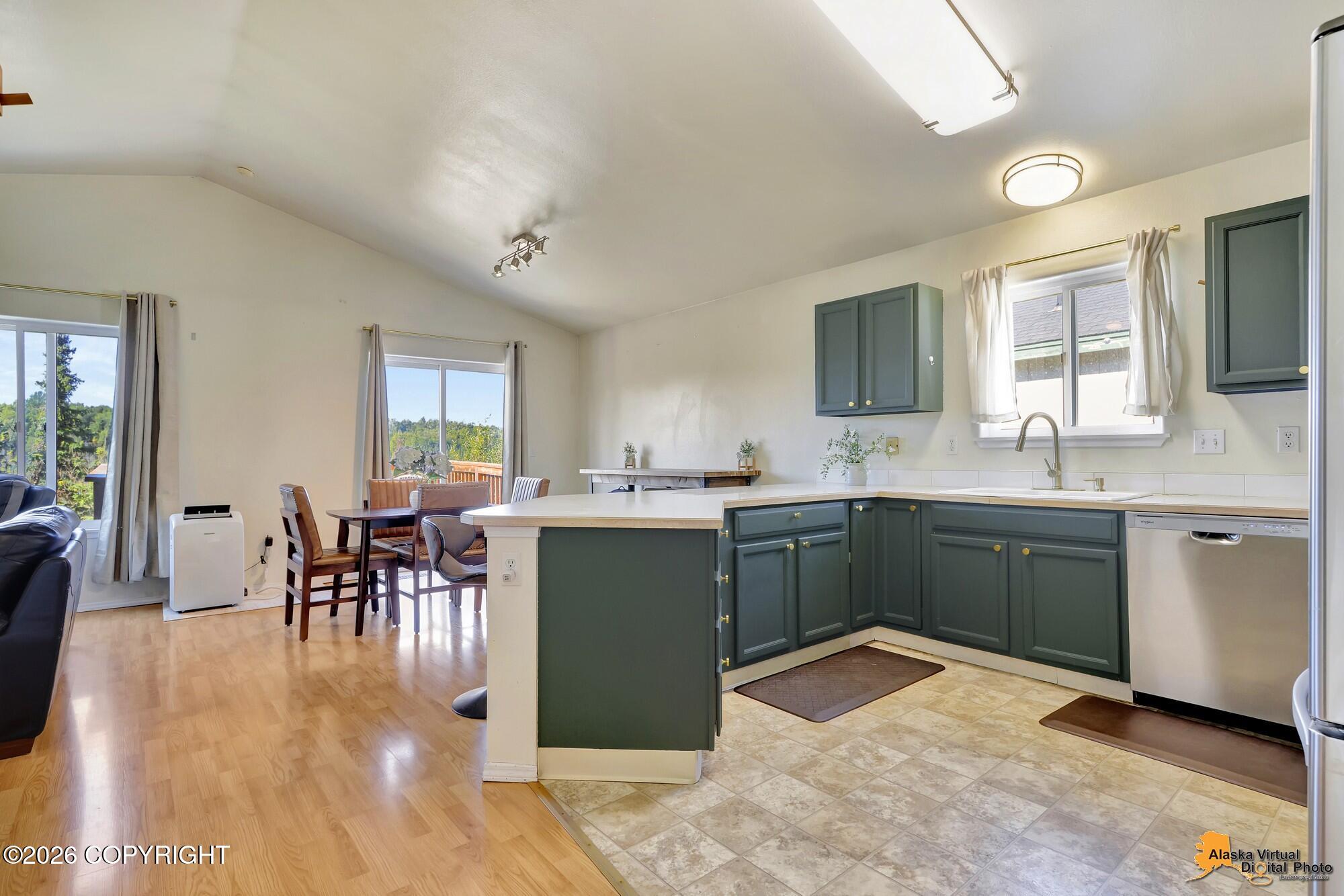 4451 West Lake Circle Property Photo 8