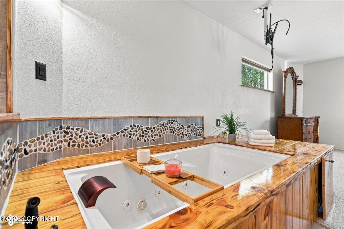 1850 S Lincoln Drive Property Photo 36