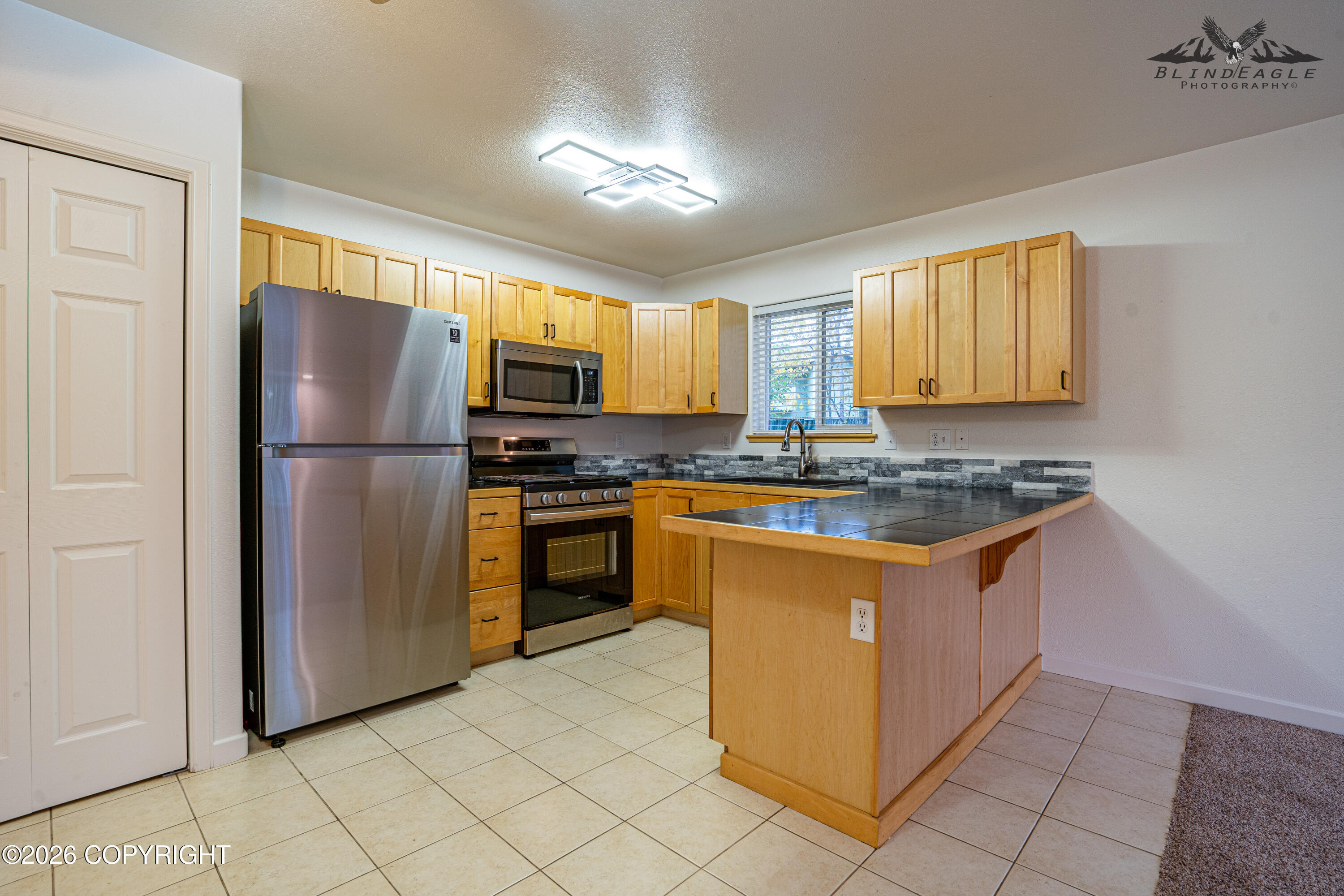 1290 N Hoka Hay Circle #2 Property Photo 6
