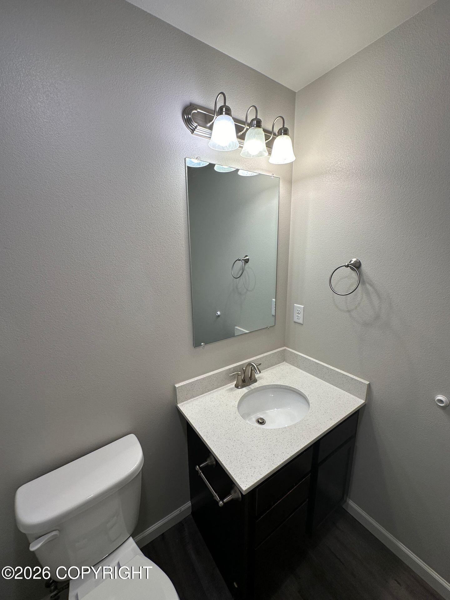 1551 N Tinitun Circle #b Property Photo 8