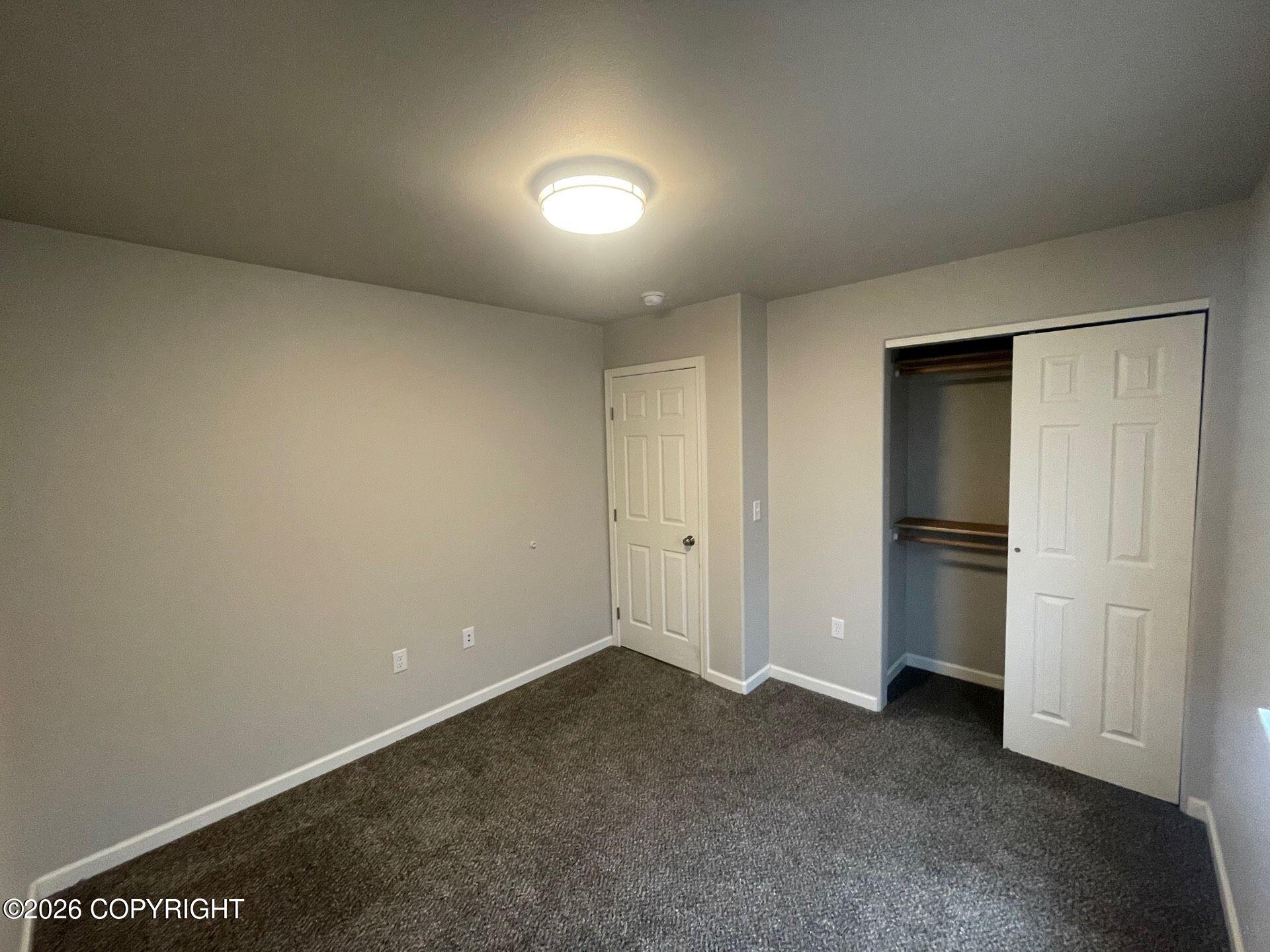 1551 N Tinitun Circle #b Property Photo 10