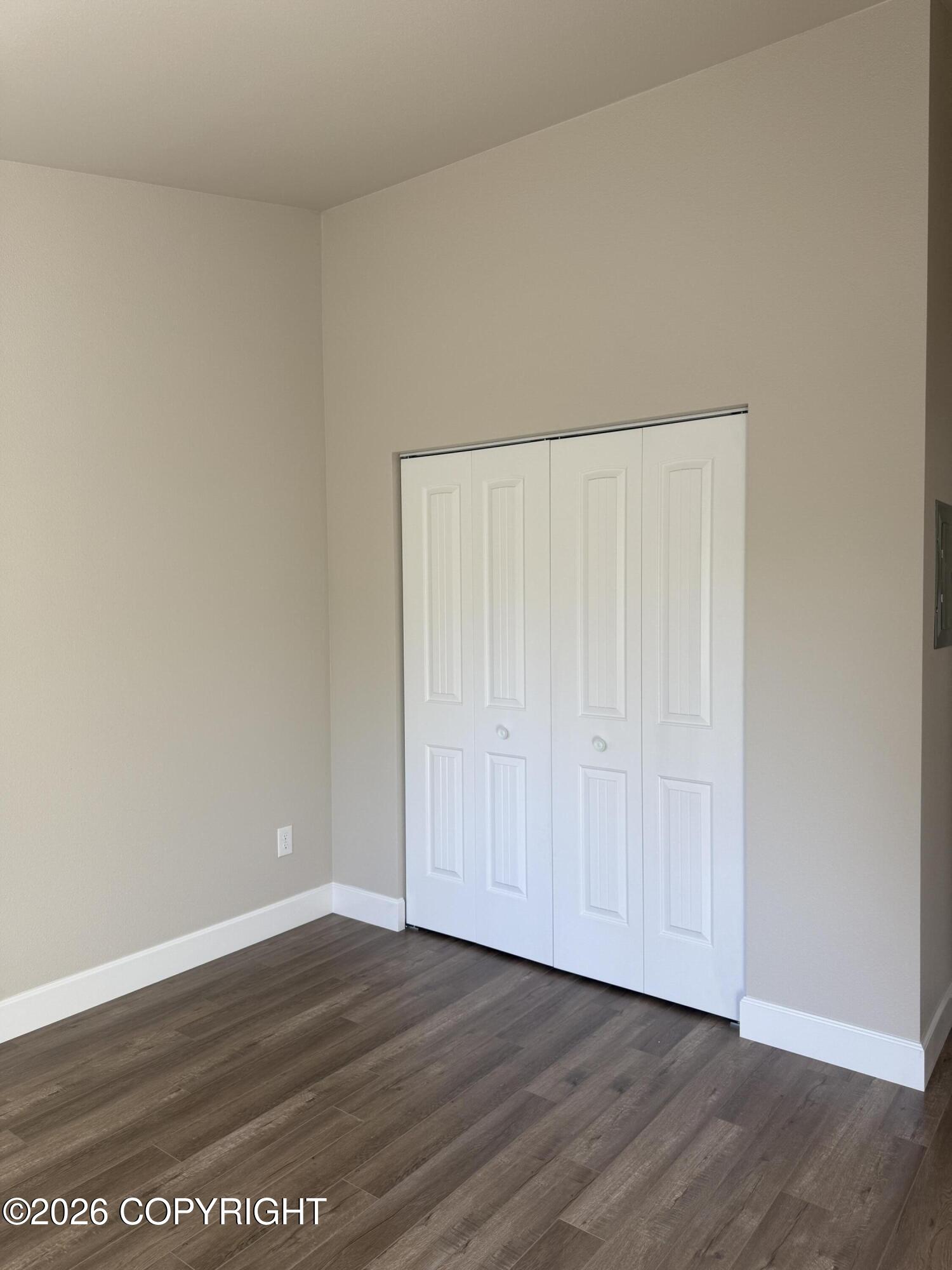 5930 W Shady Grove Lane #2 Property Photo 4