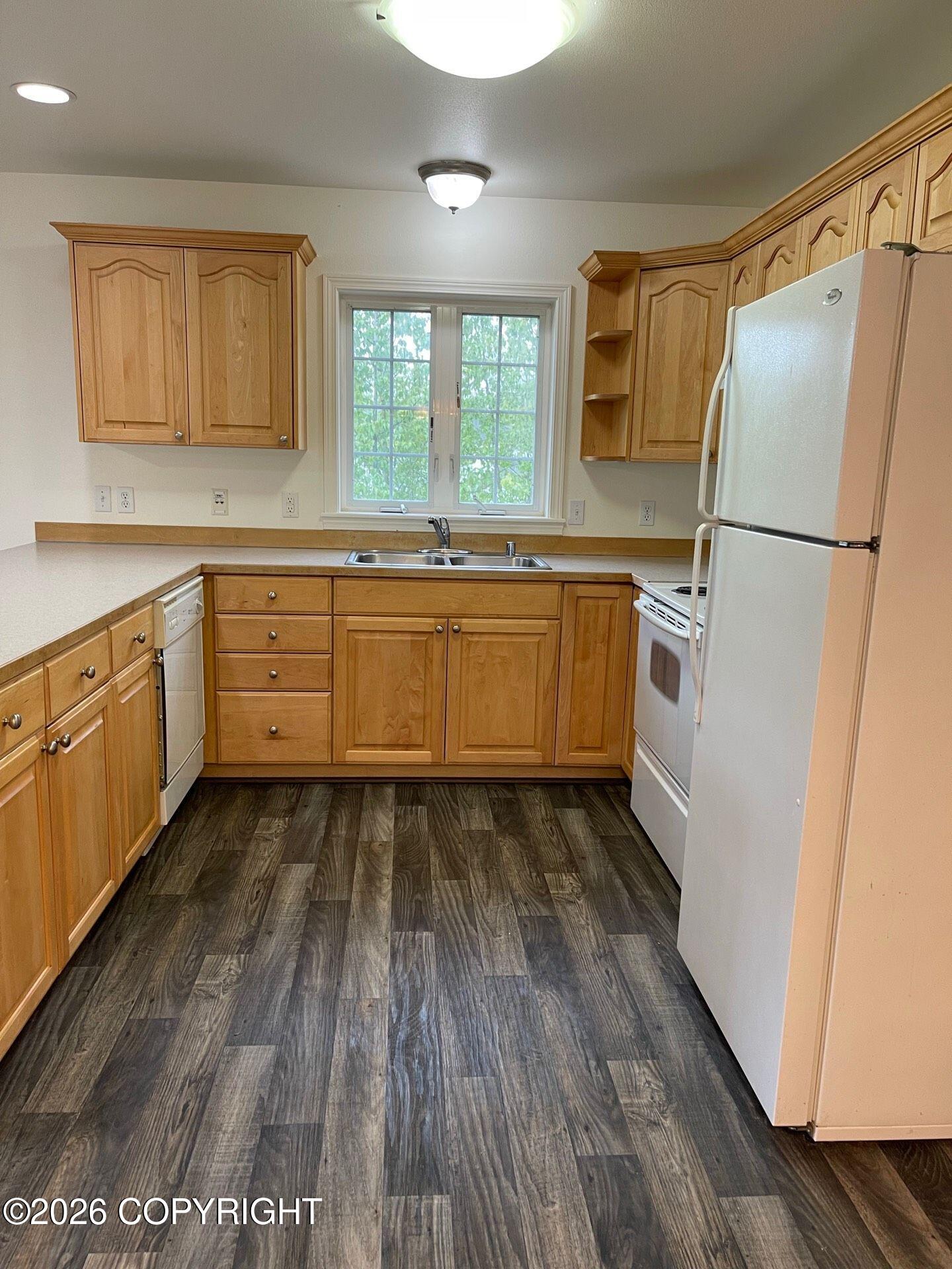 6512 S Wassim Circle #3 Property Photo 3