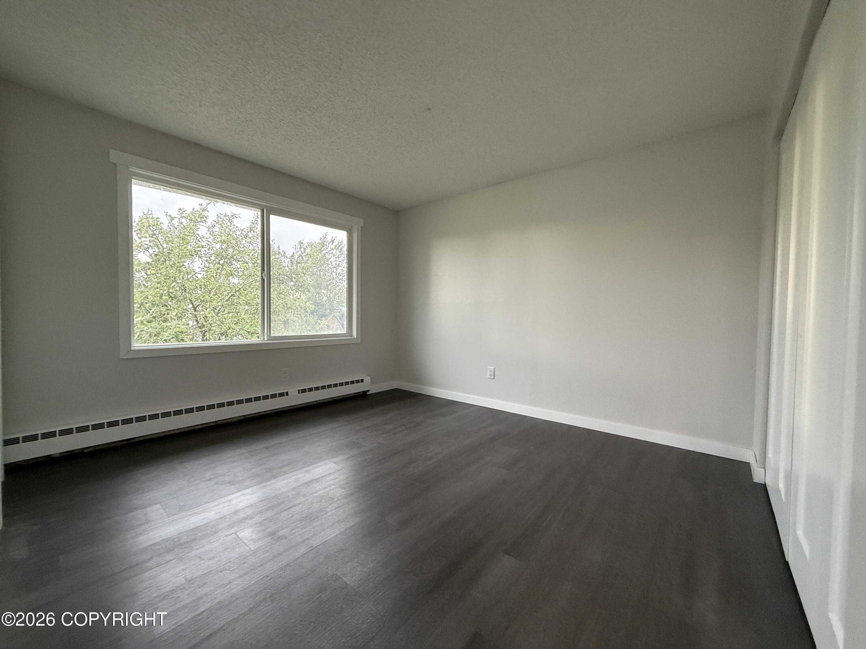 4625 Taft Street Property Photo 16