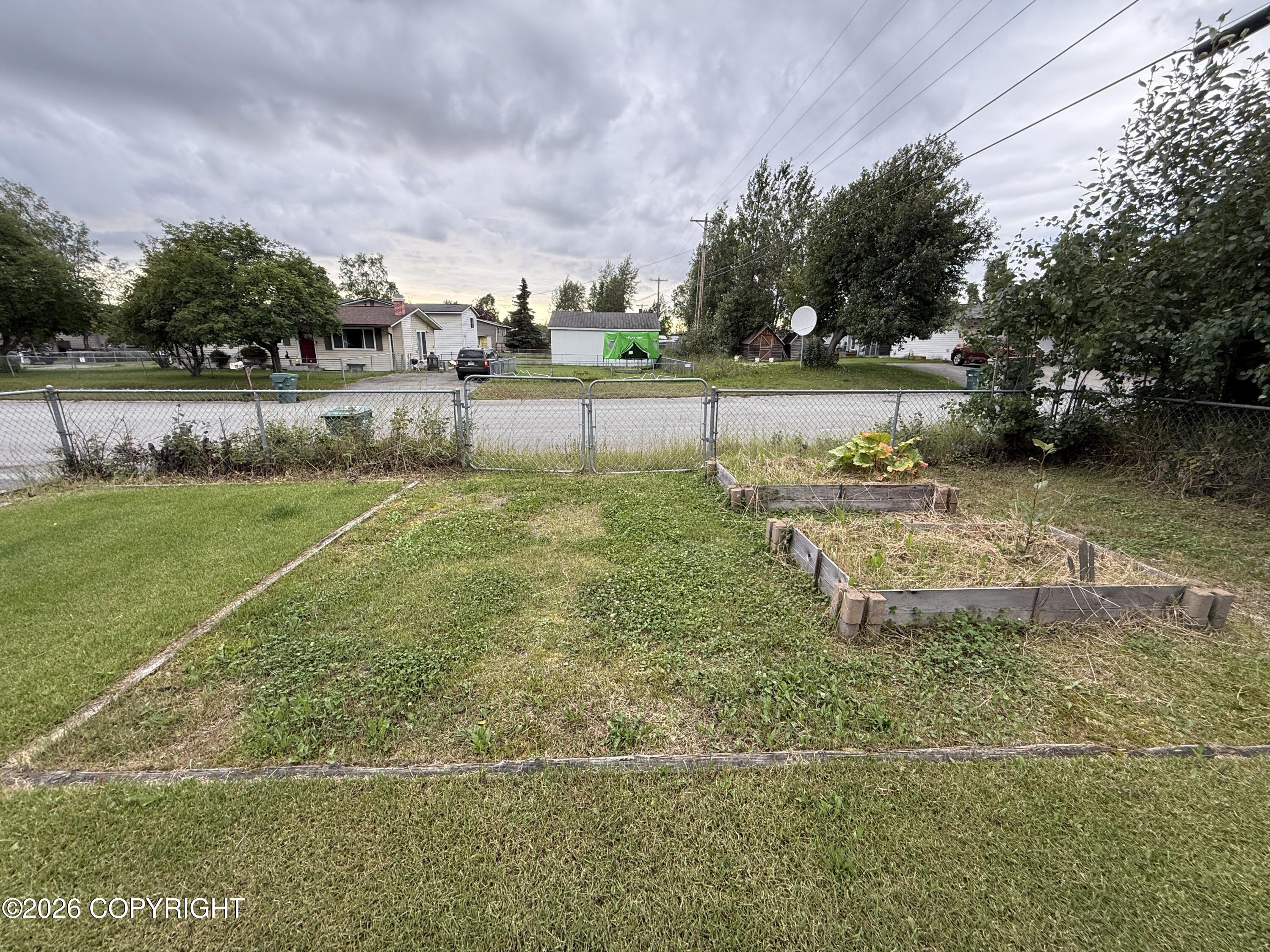 4625 Taft Street Property Photo 25