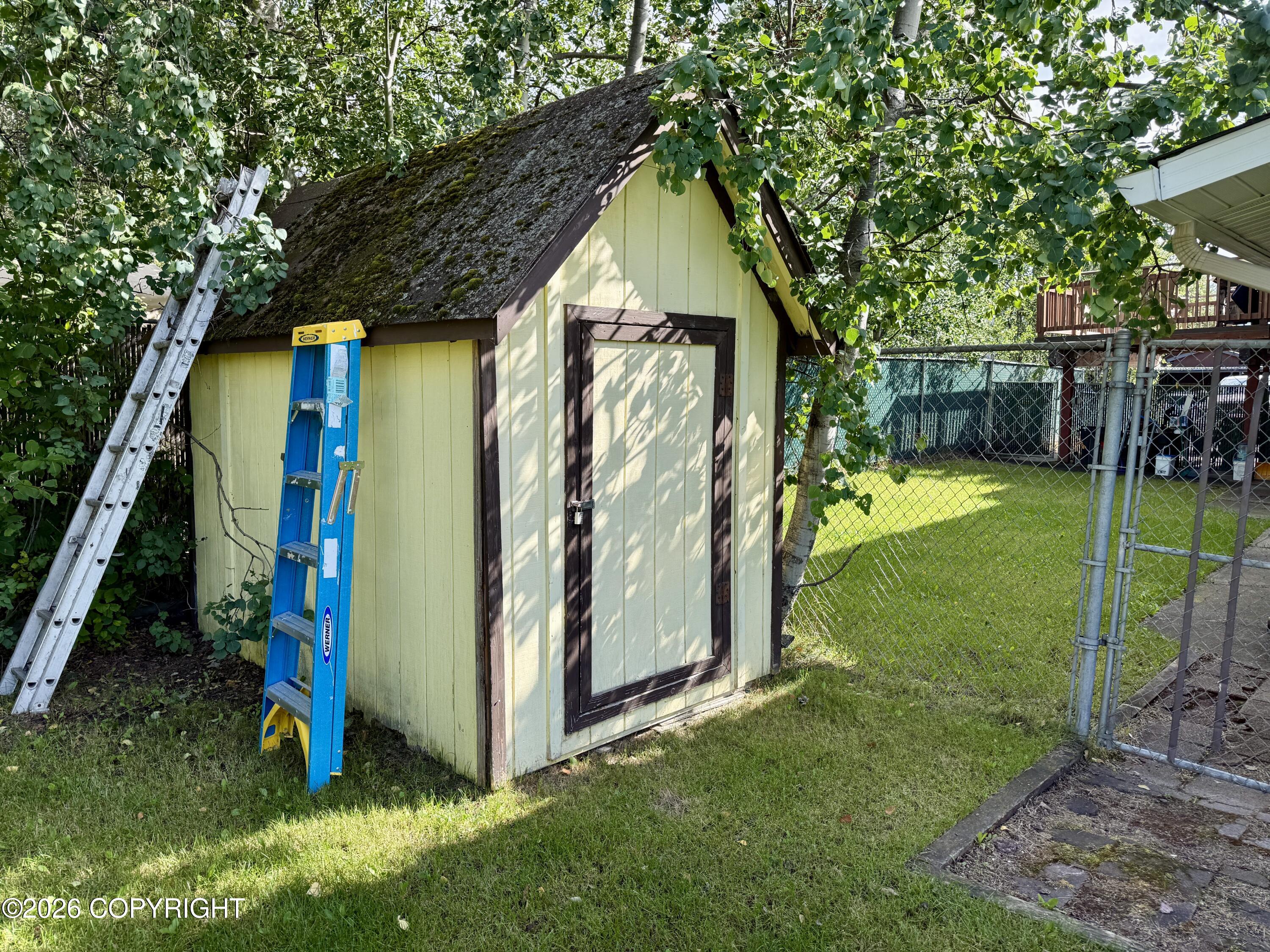 4625 Taft Street Property Photo 34
