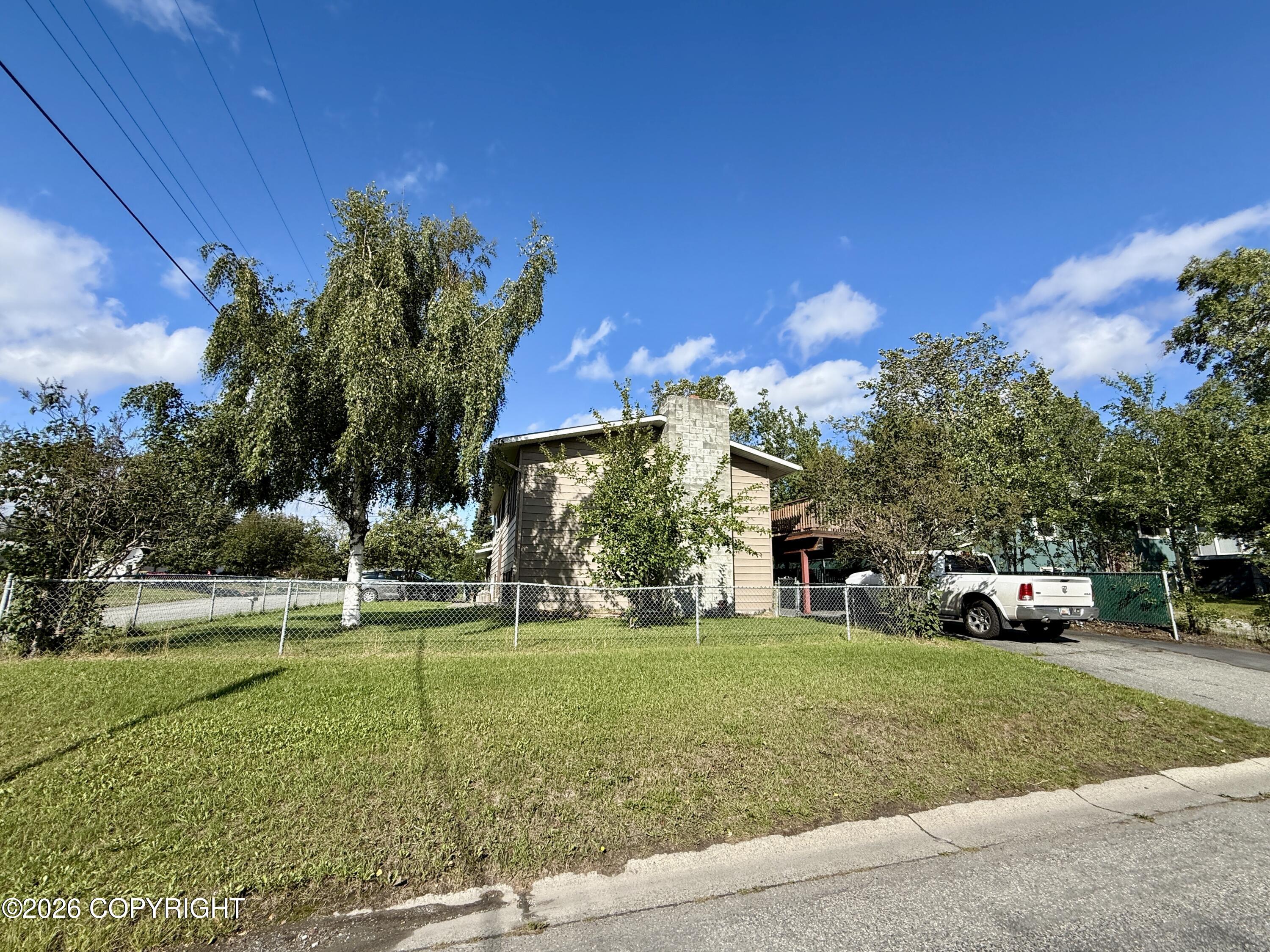 4625 Taft Street Property Photo 39