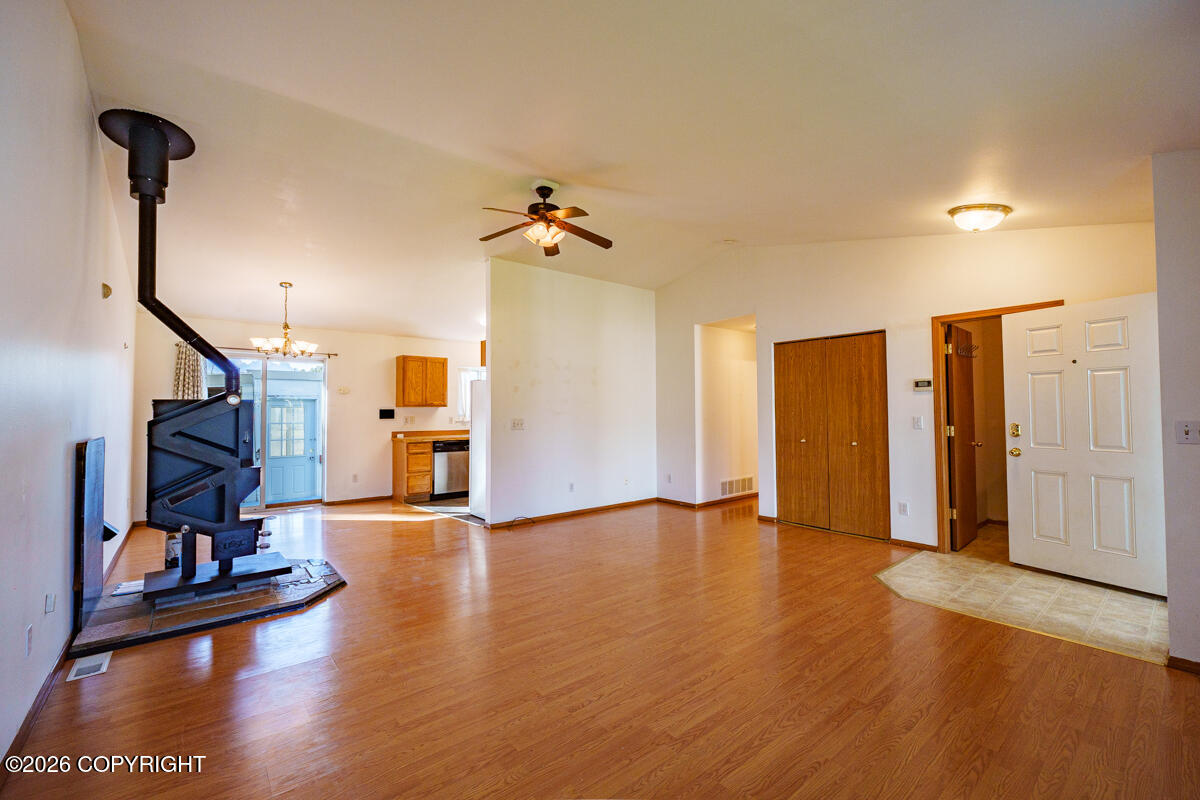 830 W Fern Avenue Property Photo 6