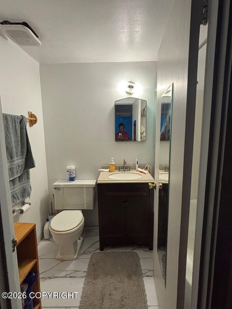 180 Billings Street Property Photo 41