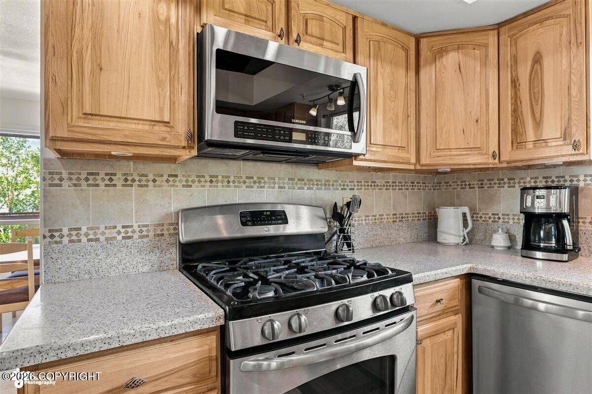 6410 Switzerland Drive Property Photo 15