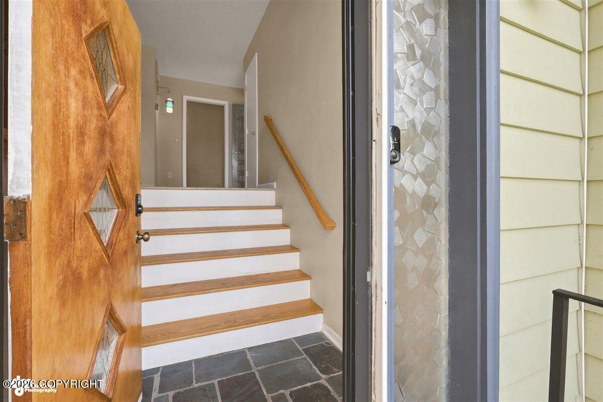 14231 Sunview Drive Property Photo 4