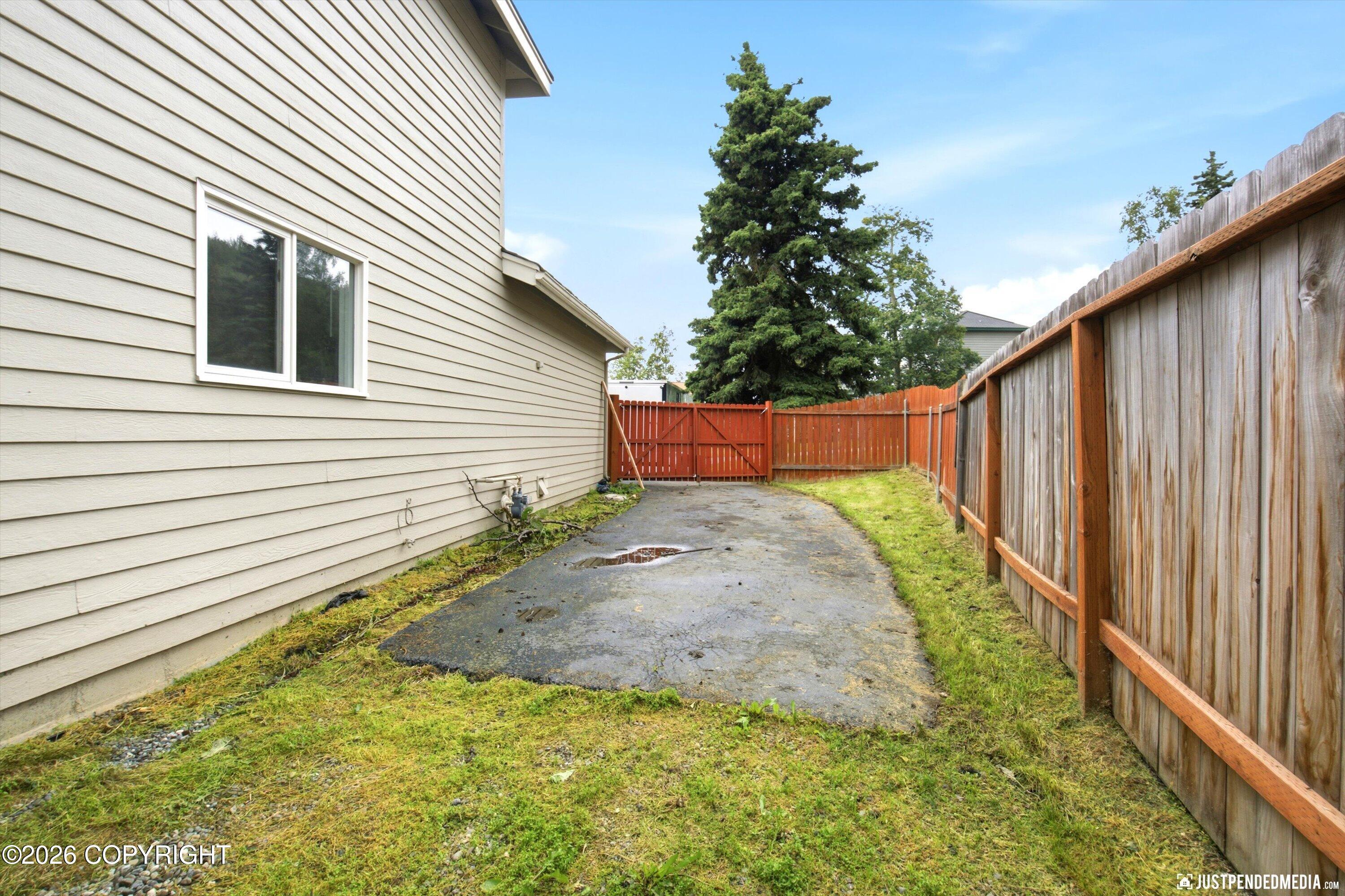 20242 Constitution Drive Property Photo 48