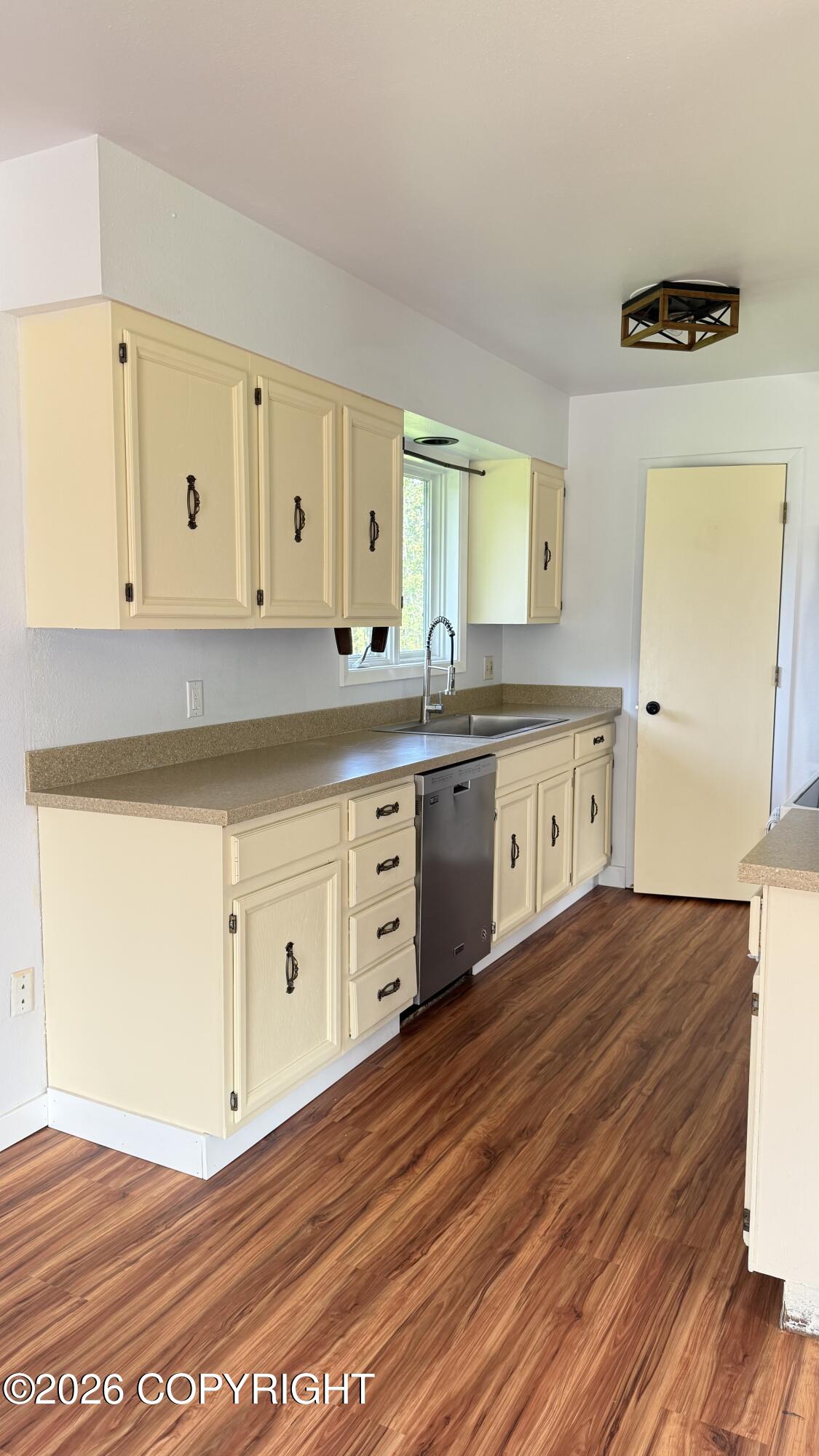4700 S Canter Circle Property Photo 15
