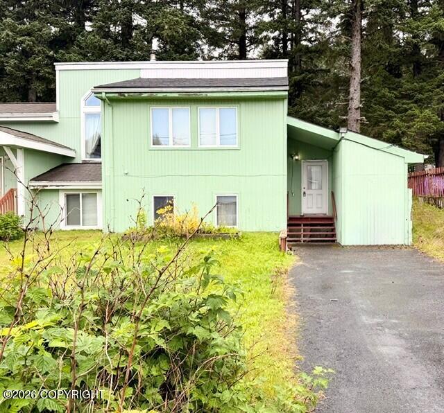 2225 Beaver Lake Drive Property Photo 1