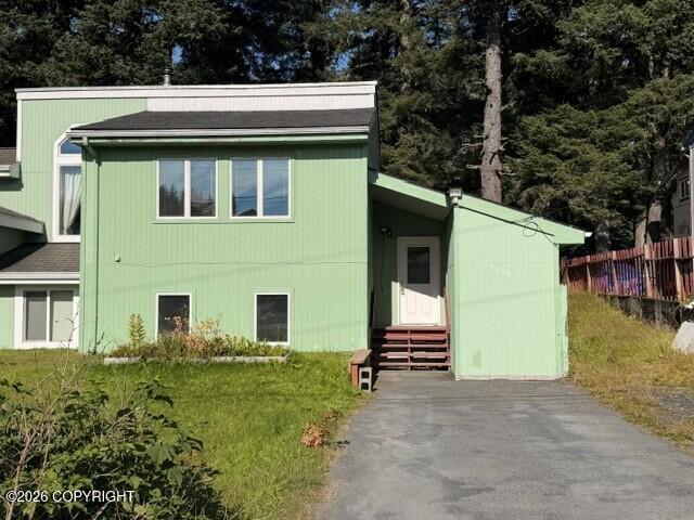 2225 Beaver Lake Drive Property Photo 3