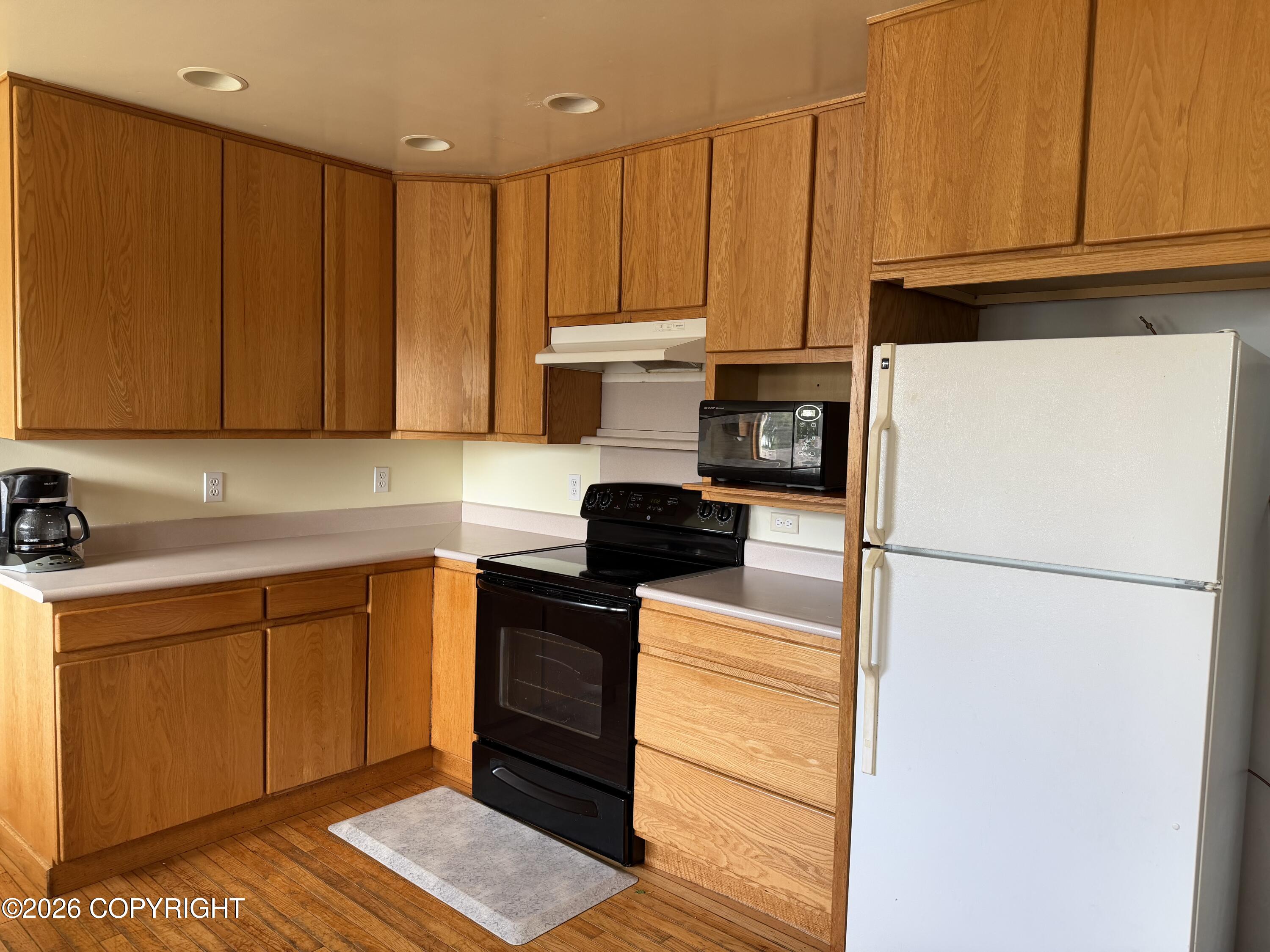 320 1st Avenue Property Photo 11