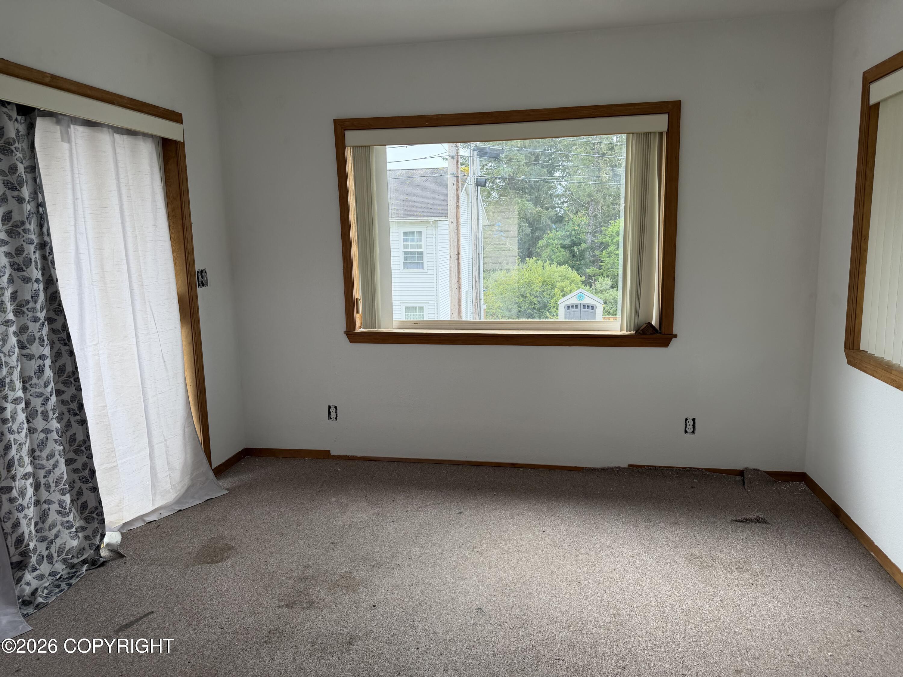 320 1st Avenue Property Photo 31