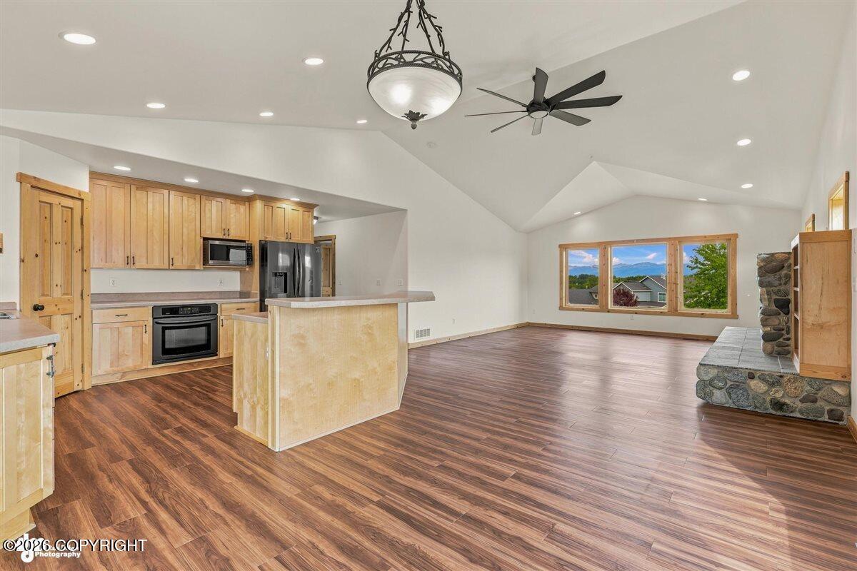 7412 Tyre Drive Property Photo 8